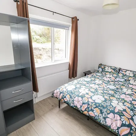 Nellie's Hotel 4*